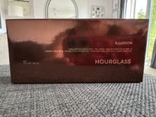 Image of Hourglass illusion hyaluronic skin tint vanilla
