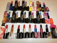 Image of MAC MATTE & RETRO MATTE LIPSTICK FULL SIZE 3 g / .1 oz NEW AUTHENTIC YOU CHOOSE