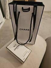 Image of CHANEL No 5 Eau de Parfum Vaporisateaur Spray 35ml In Gift Bag