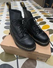 Image of Dr. Martens 1460 Pascal 8-Eye Size 7 Women's Boot - Black
