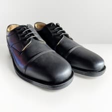 Image of Fuller Fitting Black Leather Capped Gibson Shoes