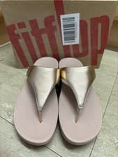 Image of Fitflop UK 7 Lulu Leather Toe Post Sandals Rose Gold Golden