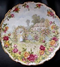 Image of Royal Albert, A Celebration of the Old Country Roses Garden, Plate, 21 cm.