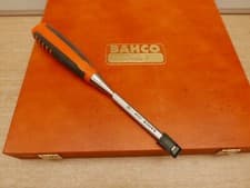 Image of BAHCO 424 10MM CARPENTERS BEVEL EDGE WOOD CHISEL