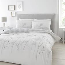 Image of Meadowsweet Floral Reversible Double Duvet Cover Set with Pillow cases, bedding