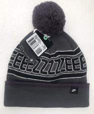 Image of Nike Sportswear Adults Unisex Pom Pom Beanie 324387 071