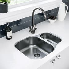 Image of 1.5 Bowl Undermount Chrome Stainless Steel Kitchen Sink with Reversib BeBa_26183