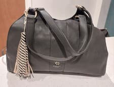 Image of RADLEY ORMOND BLACK MEDIUM BAG. BRAND NEW