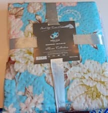 Image of 🌸 Luxury Floral Blue Quilted Bedspread 200x240cm Reversible Soft Cotton Blanket