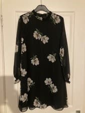 Image of BNWT Women's DRESS Size 10 BLACK Lined Floral M&Co Long Sleeves RRP 32.99