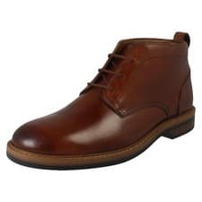 Image of Mens Clarks 'Aldwin Chukka' Leather Lace Up Boots - G Fit