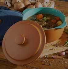 Image of Hairy Bikers 25CM STONEWARE  Round Casserole Dish Lid Oven Dishwasher Safe [ 1]