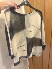 Image of Ladies Mint Velvet Blouse Size 8 Black & Cream