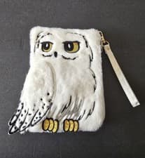 Image of Harry Potter Hedwig Plush Accessory Pouch Wizarding World NEW Zip Close 8x6"