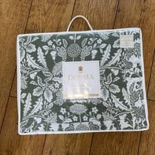 Image of Dorma Dandelion Matelassé Woven Bedspread Double & King / 235 x 235cm RRP £165