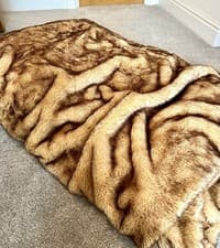 Image of Luxury Faux Fur Throw XL Super Soft