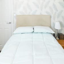 Image of Waterproof and Wipe Clean Duvet and Pillow Set Double 200 x 200cms