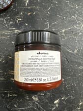 Image of Davines Alchemic Conditioner Golden For Natural Coloured Hair 250ml