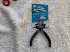 Image of Silverline 633579 bent long nose pliers 125mm new cr-v spring loaded soft grip