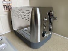 Image of Breville Edge VTT981 Deep Chassis 2-Slice Toaster Stainless Steel Brushed