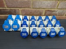 Image of 15 Defender & 4 Schneider 16A 230V Panel Sockets - Job Lot 