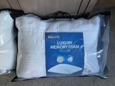 Image of New Deluxe Luxury Memory Foam Pillow