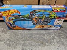 Image of Hot Wheels Colossal Speed Crash Motorized Track Set(5-10years)