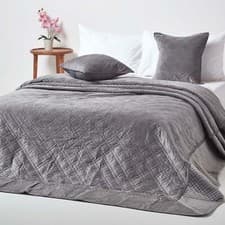 Image of Quilted Velvet Bedspread Geometric Bed Throw Super Soft Coverlet Quilt Blanket