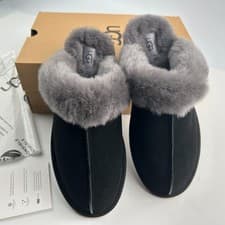 Image of UGG New Women's Scuffette II Slipper Black Suede Upper Wool Lining Size6-11 GIFT