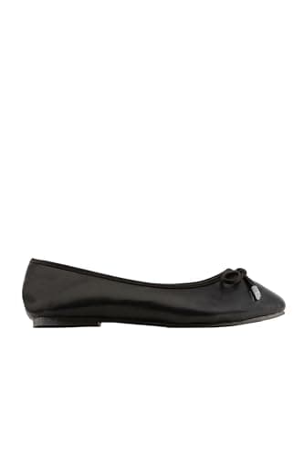 Image of Yours Curve Plus Size - Slip On Ballet Flat Round Toe Ballerina Pumps Lightweight Bow in Wide E Fit & Extra Wide Eee Fit - Women's Black 8E