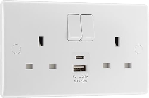 Image of BG Electrical 12W Double Switched Power Plug Socket Socket with Two Type A USB Charging Ports, Round Edge, Nexus 800 Series, White Moulded, 13A, 822UAC12