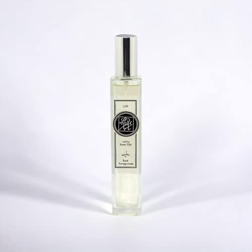 Image of LUXX Creations - Luxury Fragrance Room Mist/Spray 100ml (Black Pomegranate) Plum, Roses, Pomegranate, Patchouli, Amber, Spices, Vanilla & Leather