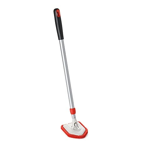 Image of OXO Good Grips Extendable Tub & Tile Scrubber