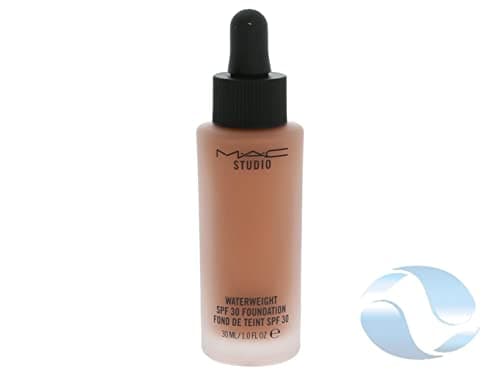 Image of MAC STUDIO WATERWEIGHT SPF 30 /PA++ FOUNDATION