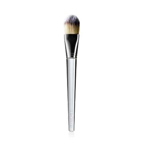 Image of Clinique Foundation Brush For Liquid, Cream and Powder Foundation