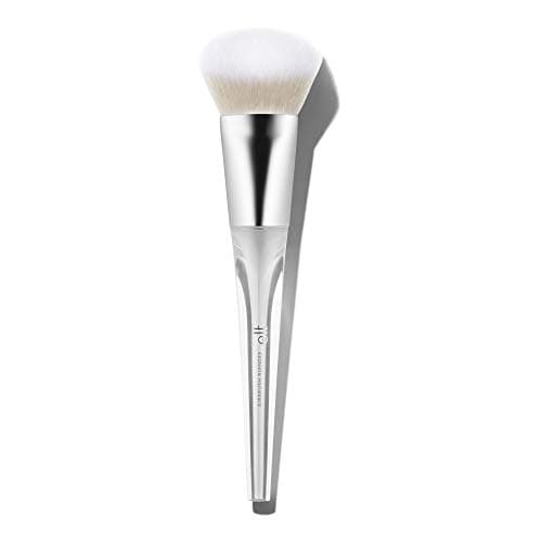 Image of e.l.f. Precision Airbrush Blender, Angled Make-up Brush for Applying Liquids, Creams or Powders, Creates Sheer or Full Coverage, Vegan & Cruelty-Free