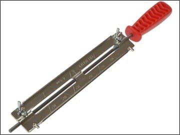 Image of Chainsaw Sharpener Suitable for all small electric and petrol chainsaws fitte...