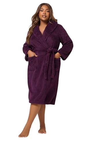 Image of Yours Curve Red Shawl Collar Fluffy Dressing Gown - Women's - Plus Size Curve