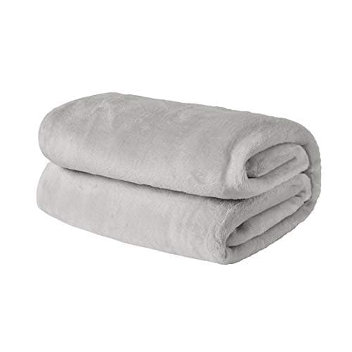 Image of Brentfords Flannel Fleece Blanket Grey Throw, Super Soft Warm Fluffy Throws for Sofas Bed Settee Large Blanket Lightweight Double Bed Throw All Seasons, 150 x 200cm