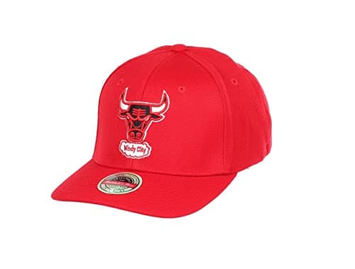 Image of Mitchell & Ness Chicago Bulls Red NBA Team Ground 2.0 Stretch Snapback HWC Cap - One-Size