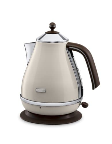 Image of De'Longhi Vintage Icona KBOV3001BG Kettle - Pastel Cream and mahogany finish (color may vary slightly due to photographic effects)