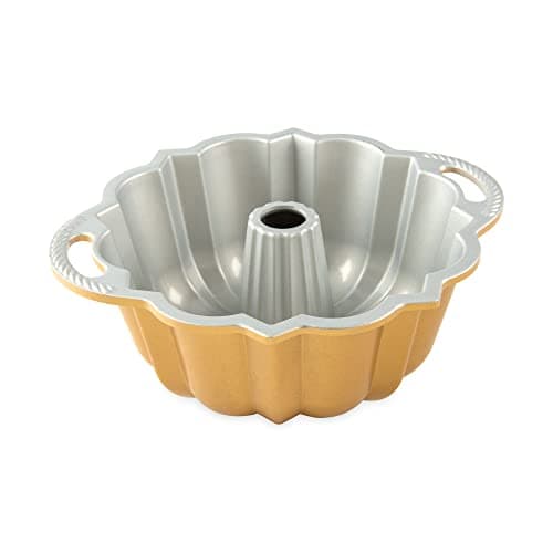 Image of Nordic Ware Anniversary 6-Cup Bundt Pan, Original Cast Aluminium Bundt Tin, Bundt Cake Tin with Geometric Pattern, Cake Mould Made in The USA, Colour: Gold 51277