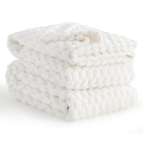 Image of Aisbo White Throws for Sofas Extra Large - Super King Size Fleece Fluffy Blanket Bed Throw for Sofa, Soft Warm Fuzzy Couch Blanket, 220x240 cm