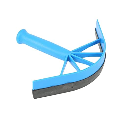 Image of Shires Plastic Sweat Scraper in Blue onesize