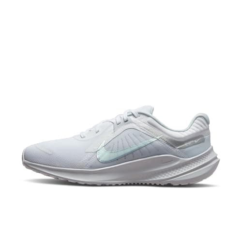 Image of NIKE Women's Quest 5 Sneaker, White/Metallic Silver-Pure Platinum, 6 UK