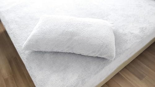 Image of John Aird Teddy Fleece (White, Pair Of Pillowcases 50cm x 75cm)