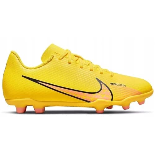 Image of Nike Unisex Children's Vapor 15 Club Fg/MG Football Boots, Yellow Strike Sunset Glow, 5 UK