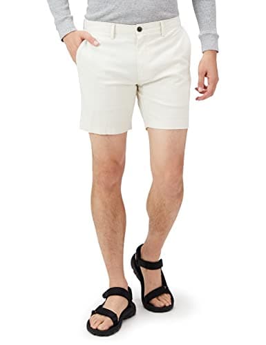 Image of Amazon Essentials Men's Slim-Fit 7" (18cm) Lightweight Comfort Stretch Oxford Shorts, Cream, 33W