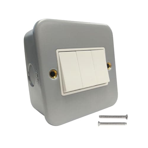 Image of Merriway BH04170 10 A 3-Gang 2-Way Metal Clad Wall Switch