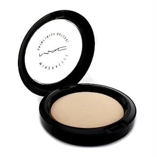 Image of MAC Mineralize Skinfinish Natural Face Powder - Shade: MEDIUM